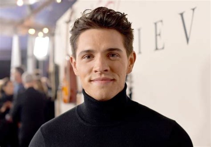 Casey Cott Salary, Net worth, Bio, Ethnicity, Age Networth and Salary